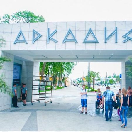 Arcadia 2-Х Комнатные Апартаменты Odesa Exterior photo